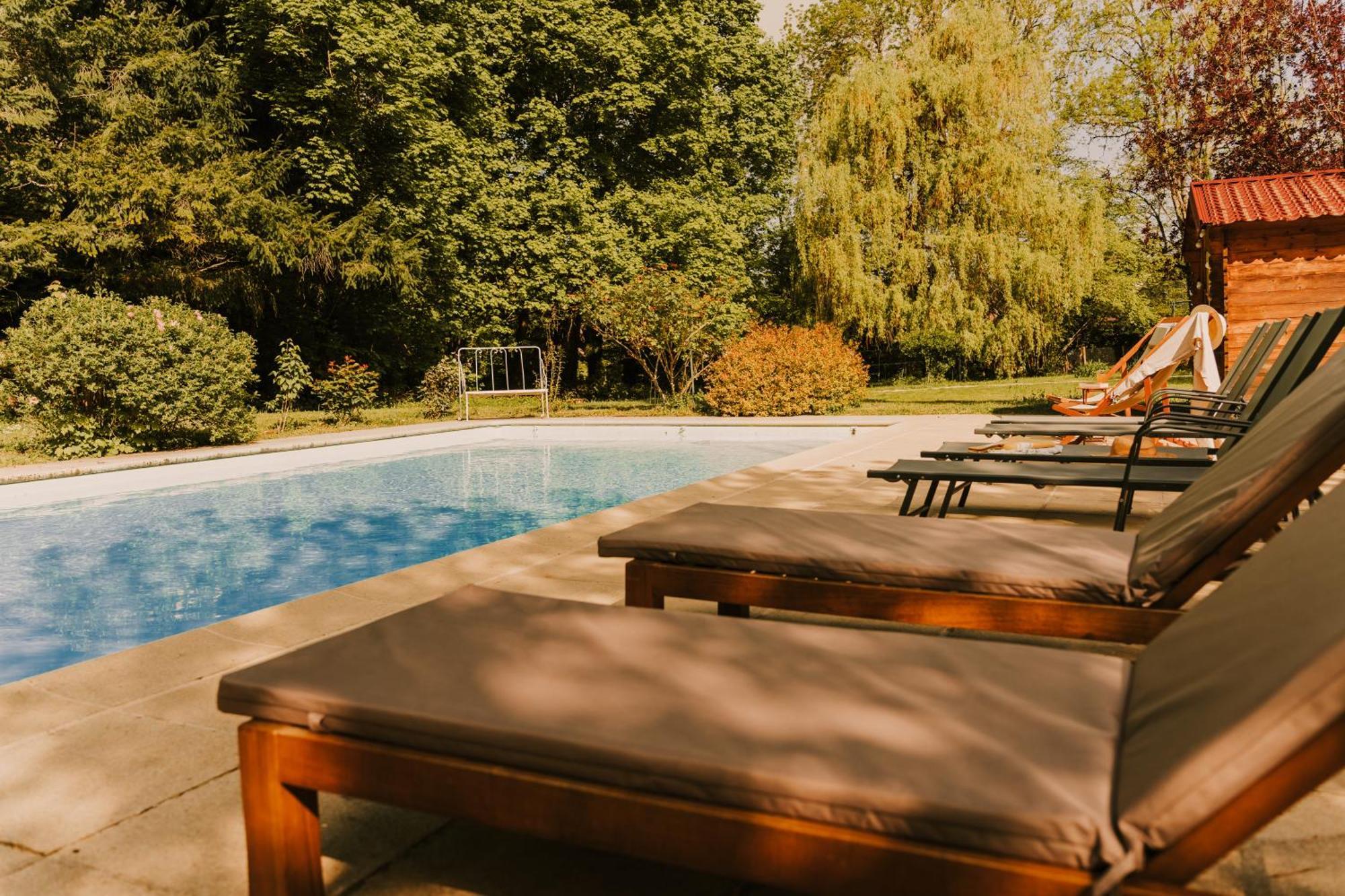 Maison D'Hotes Et Gite De Charme Avec Piscine, La Lhuiseraie Екстер'єр фото